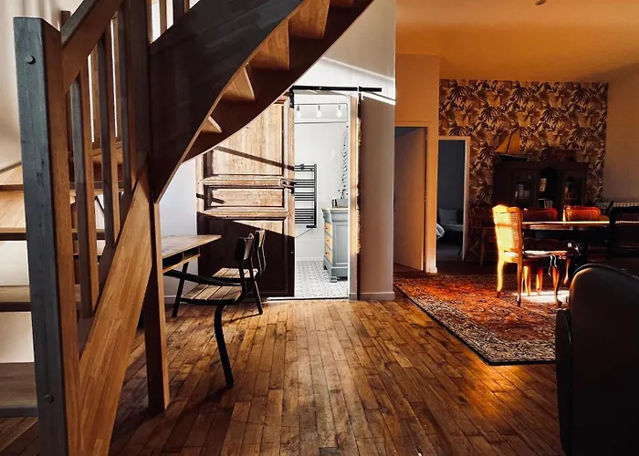 Ancienne Ecole Proche Du Puy Du Fou Montfaucon-Montigne